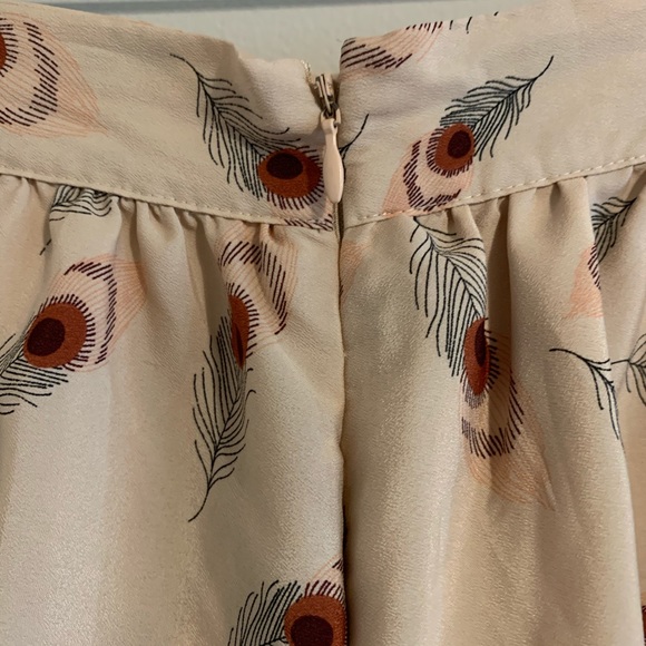 FOREVER 21 Blush Skirt with Peacock Feather Print - Picture 4 of 6
